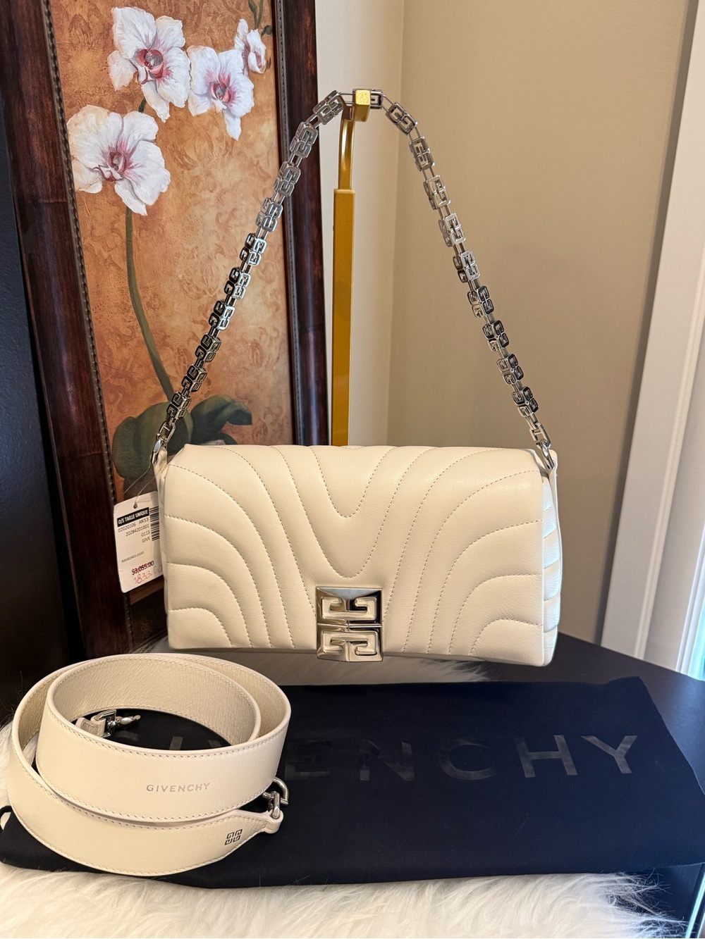 🌸BNWT Givenchy 4G Quilted Leather Bag🌸